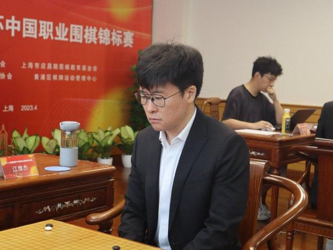 欧美自拍三区